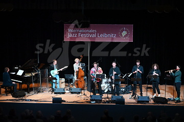 Gina Schwarz and Multiphonics 8 © Patrick Španko