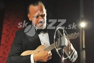 Miloš Stačík a ukulele © Patrick Španko