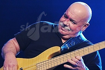 BA – Anton Jaro Trio !!!