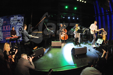 21. Lotos Jazz Festival - AMC Trio UNIT & Regina Carter !!!