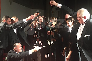 Lupene z ruží uviedli debutový album ... !!!