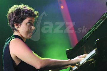 Klaviristka a skladateľka Kaja Draksler !!!