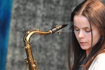 Nórska skladateľka, saxofonistka a improvizátorka Mette Henriette !!!