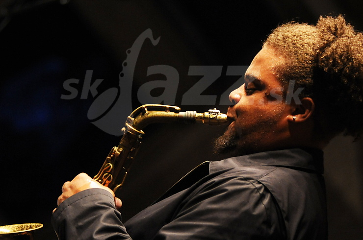 Saxofonista Logan Richardson !!!