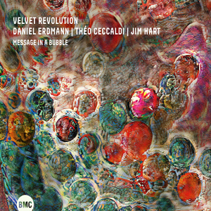 CD Velvet Revolution – Message In a Bubble